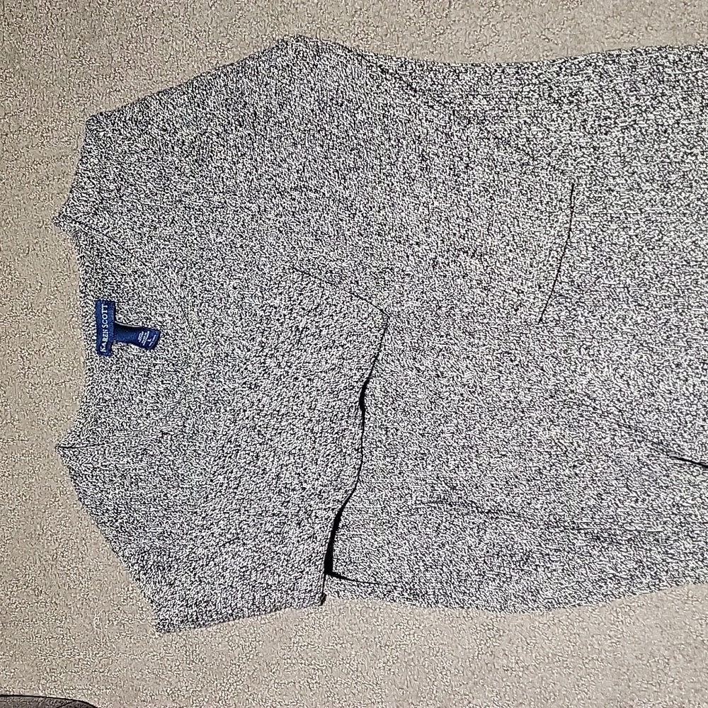 Karen scott long sleeve large